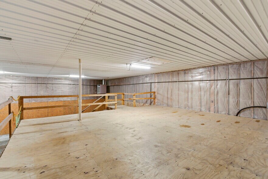 More Photos Of 136 N Prigmor Ave, Joplin Industrial For Sale