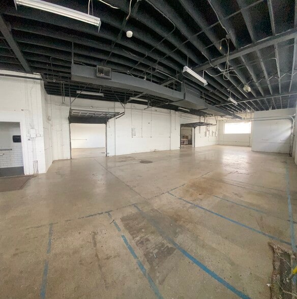 More Photos Of 1700 N Throop St, Chicago Office For Lease