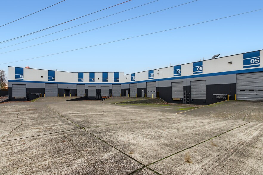 More Photos Of 12067 NE Glenn Widing Dr, Portland Unknown For Lease