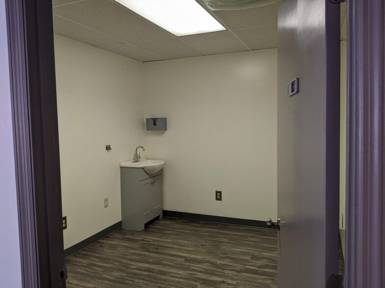 More Photos Of 8648 Old Troy Pike, Huber Heights Medical For Lease