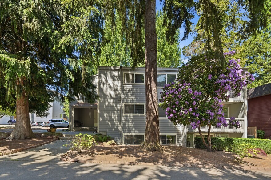 More Photos Of 3510 W Elmore St, Seattle Apartments For Sale
