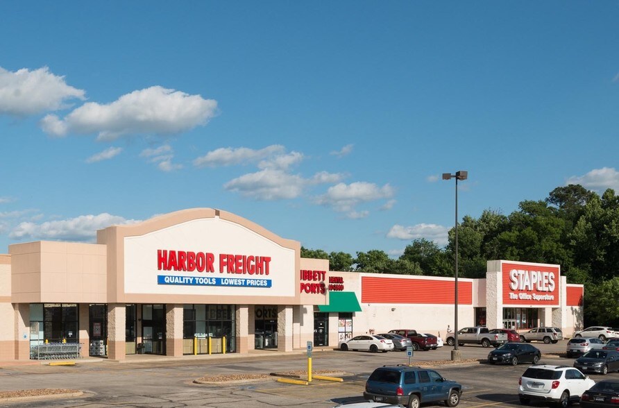 More Photos Of 4604 North St, Nacogdoches Storefront For Lease