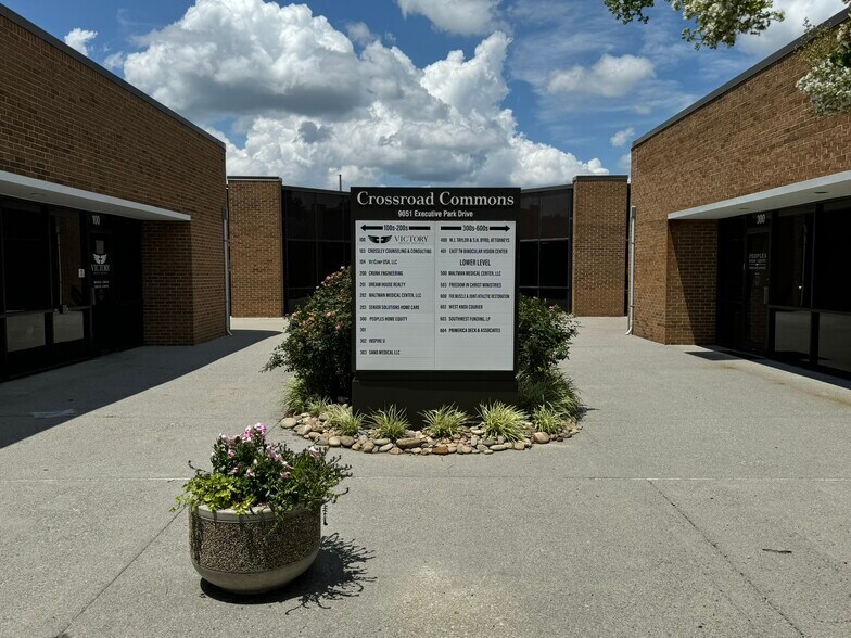 More Photos Of 9051 Executive Park Dr, Knoxville Office For Sale