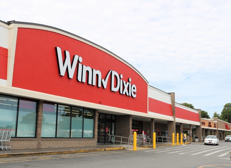 More Photos Of 333 E Highland Blvd, Inverness Unknown For Lease