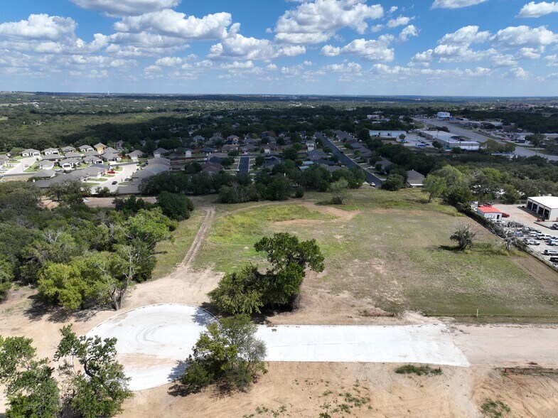 More Photos Of 112 Industrial St, Weatherford Land For Sale