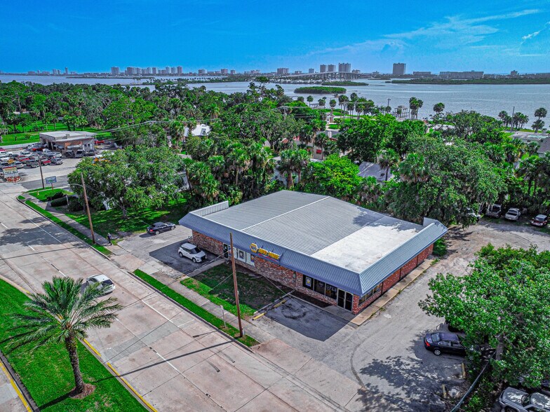 More Photos Of 4651 S Ridgewood Ave, Port Orange Auto Repair For Sale