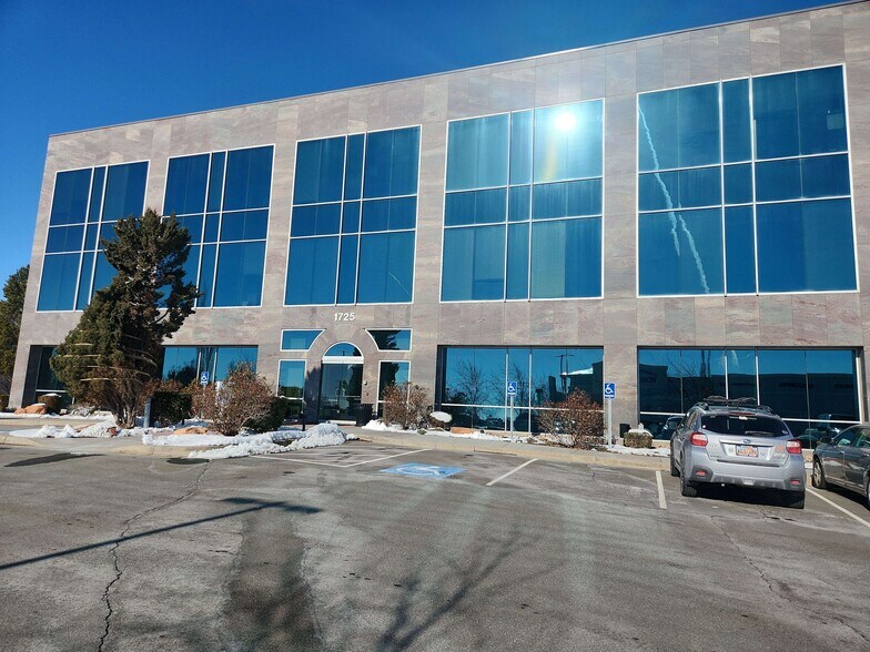 More Photos Of 1412 S Legend Hills Dr, Clearfield Coworking Space