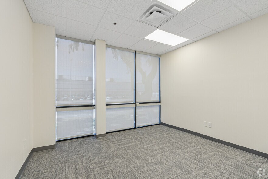 More Photos Of 5302 W Buckeye Rd, Phoenix Unknown For Lease