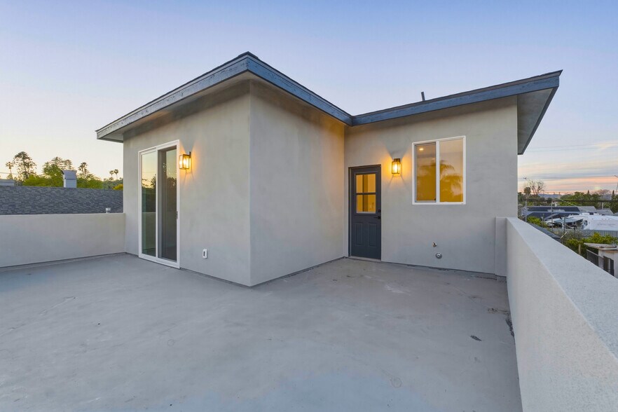 More Photos Of 752 W 9th Ave, Escondido Apartments For Sale