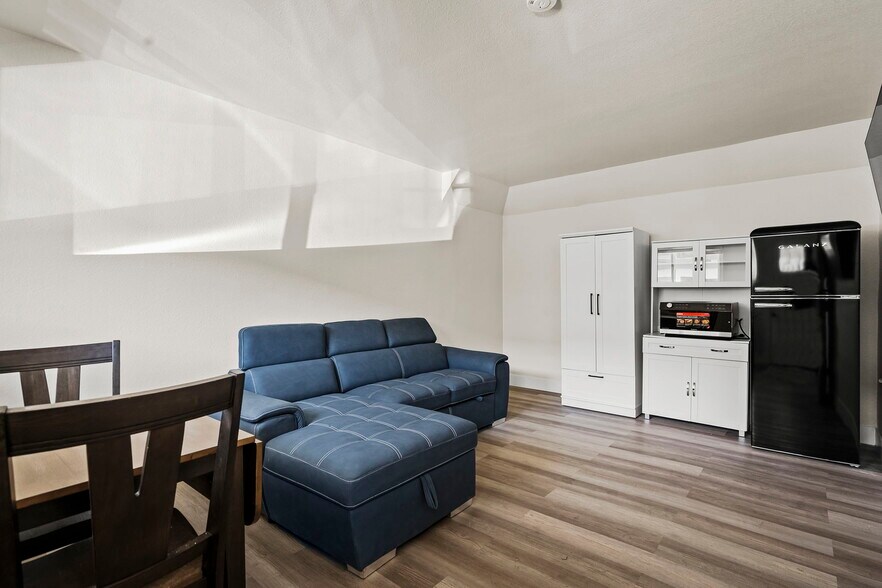 More Photos Of 520 University Way, Reno Apartments For Sale