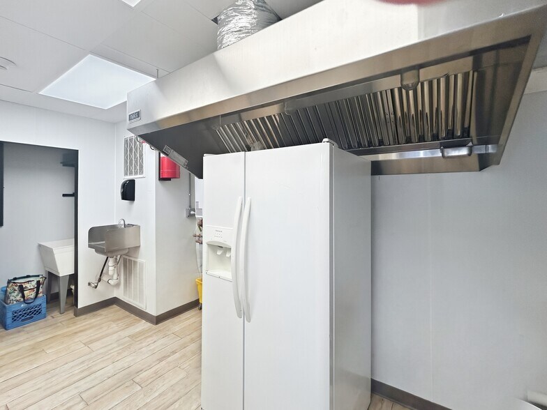 More Photos Of 53 Providence St, West Warwick Restaurant For Sale