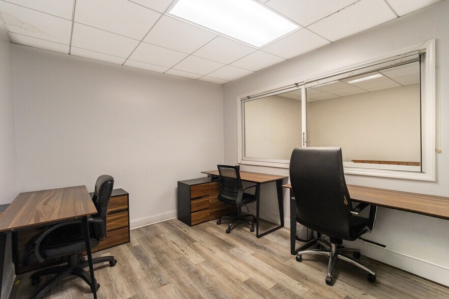 More Photos Of 3317-3347 NW 74th St, Miami Warehouse For Sale