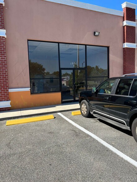 More Photos Of 1500 W Silver Springs Blvd, Ocala Storefront For Lease