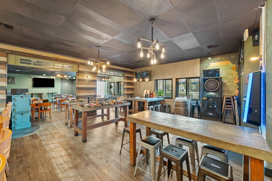 More Photos Of 351 Park Ave N, Renton General Retail For Sale