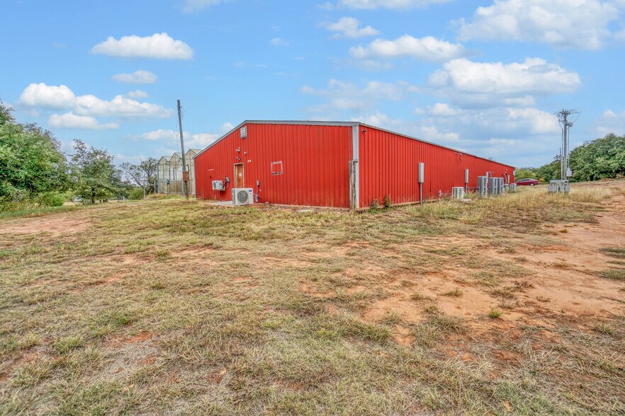 More Photos Of 42851 E County Road 1470, Lone Wolf Land For Sale