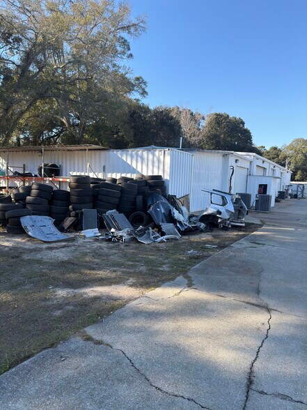 More Photos Of 2339 Truman Ave, Pensacola Service For Sale