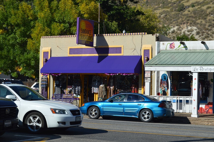 More Photos Of 311 Bear Creek Avenue, Morrison Storefront For Sale