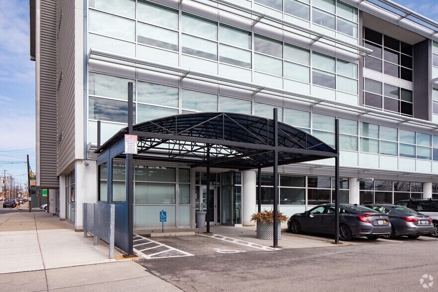 More Photos Of 515 E Main St, Columbus Office For Lease