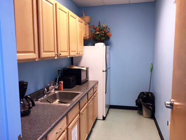 More Photos Of 3120 Latrobe Dr, Charlotte Showroom For Lease