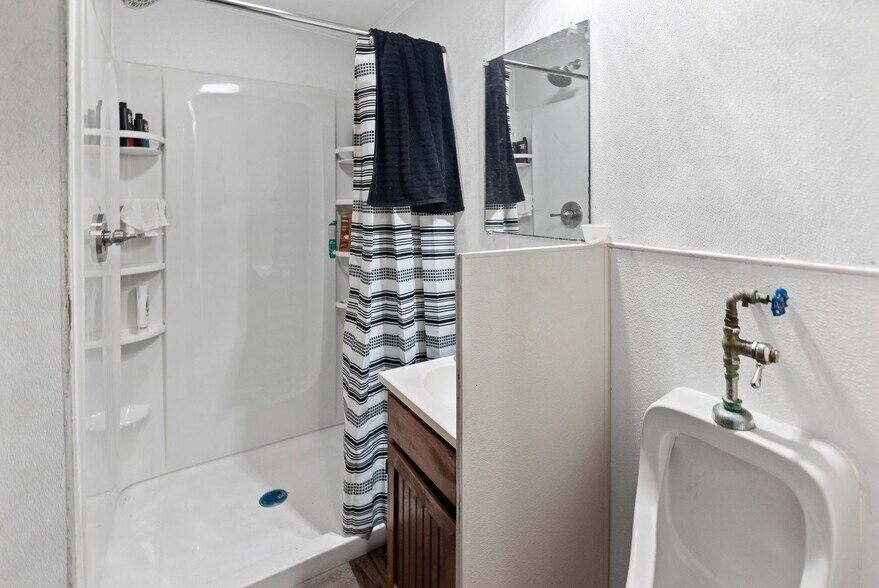 More Photos Of 1162 School St, Percy Restaurant For Sale