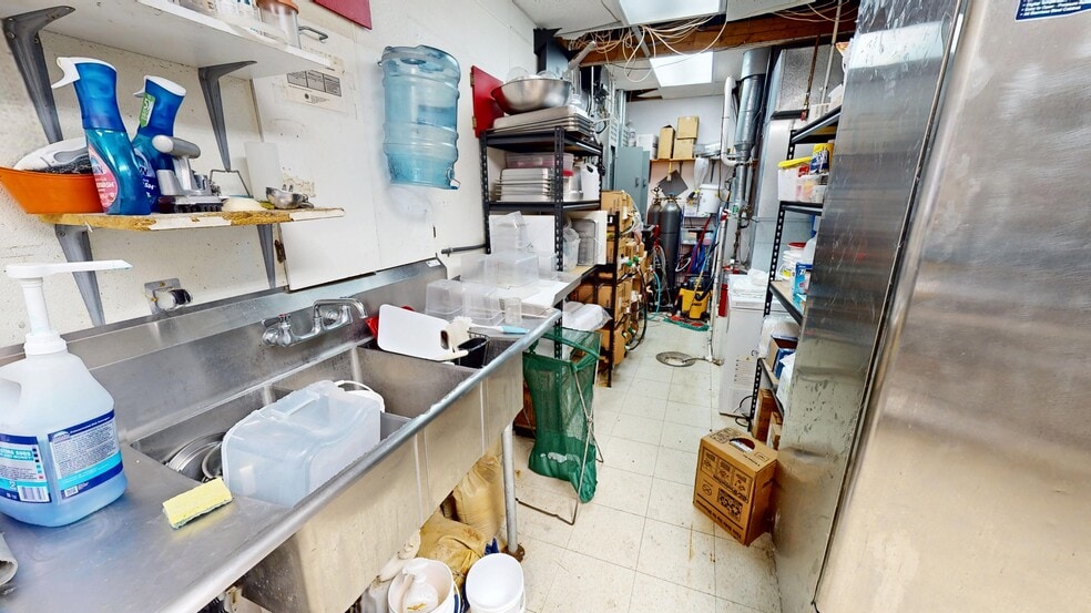 More Photos Of 1200 Castle Rock St, Quinter Service Station For Sale