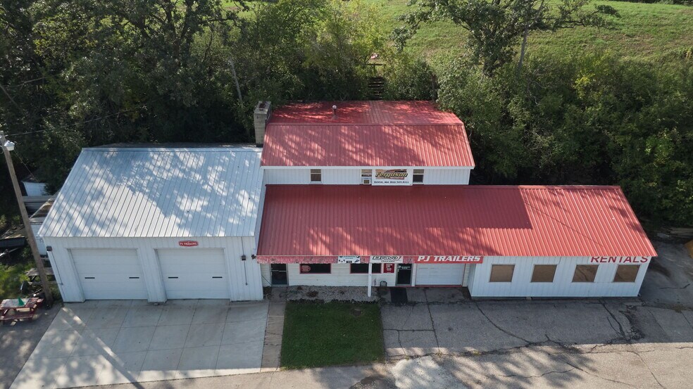 More Photos Of 5525 Highway 63 S, Rochester Light Distribution For Sale