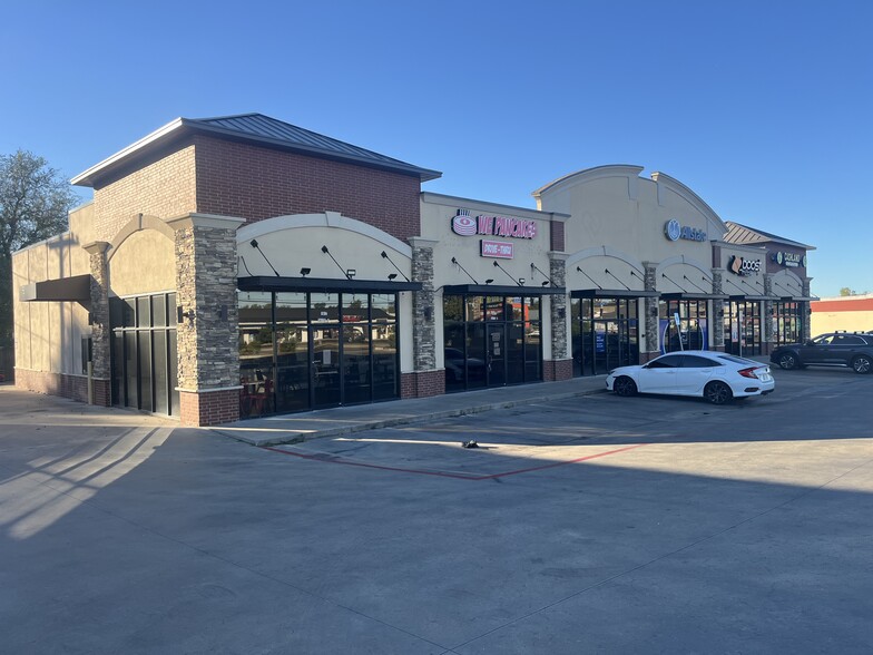 More Photos Of 1017 S Air Depot Blvd, Midwest City General Retail For Lease