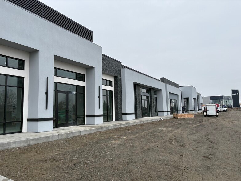 Primary Photo Of 9707 St Thomas dr, Pasco General Retail For Lease