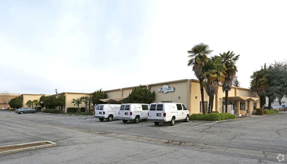 More Photos Of 1725 De la Cruz Blvd, Santa Clara Light Manufacturing For Lease
