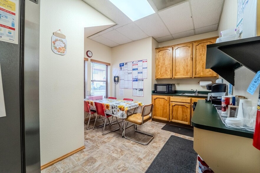 More Photos Of 508 Forbes Ave, Yuba City Office Residential For Lease