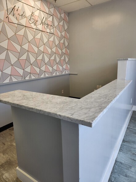 More Photos Of 122-138 W Post Rd, White Plains General Retail For Lease