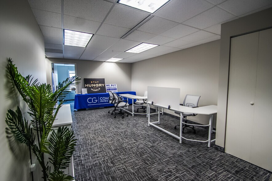 More Photos Of 2738 Winnetka Ave N, New Hope Medical For Lease