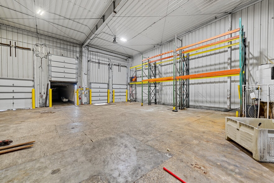 More Photos Of 4206 Mercantile Ave, Naples Distribution For Sale