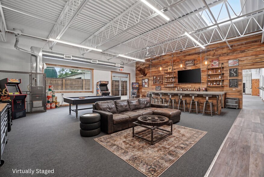 More Photos Of 16821 Park Circle Dr, Chagrin Falls Office For Sale