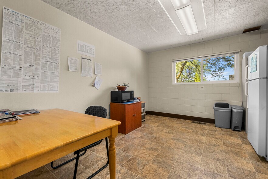More Photos Of 1024 Simon Dr, Placerville Office For Sale