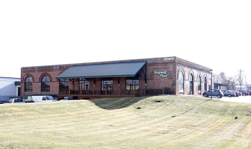 More Photos Of 2020 E Washington Blvd, Fort Wayne Loft Creative Space For Lease