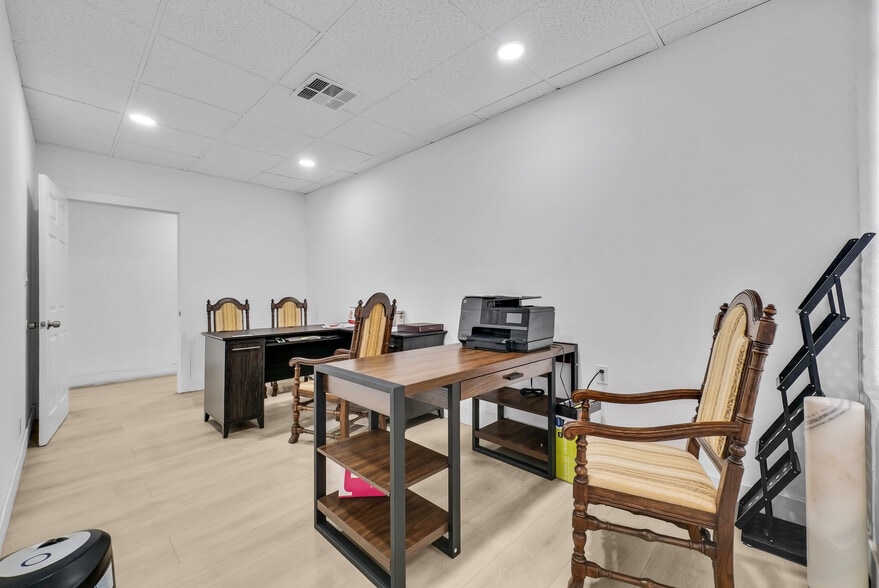 More Photos Of 17939 E Rowland St, City of Industry Manufacturing For Sale