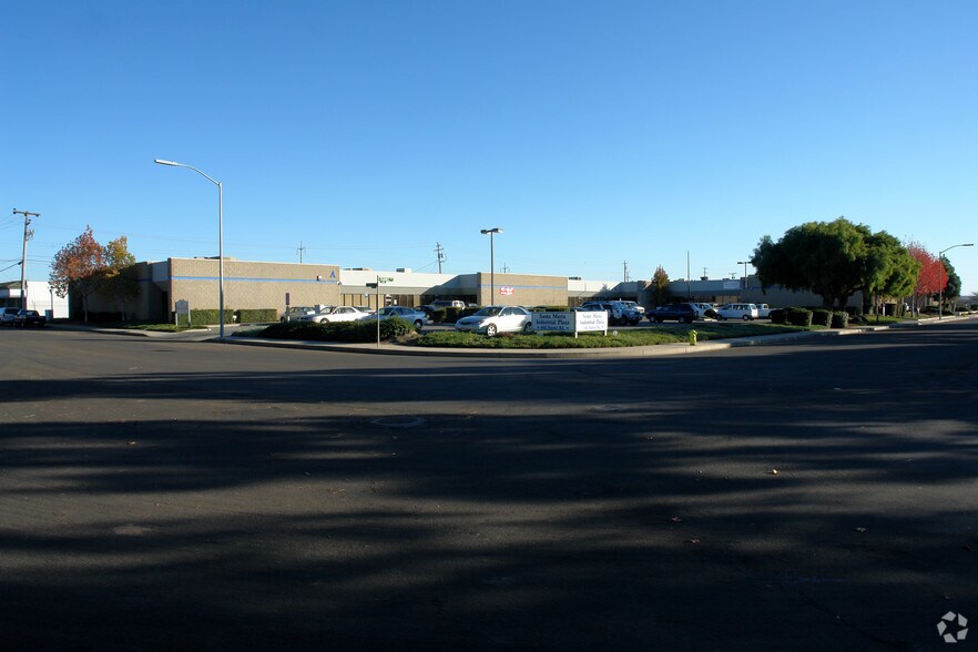 More Photos Of 402 Farnel Rd, Santa Maria Light Manufacturing For Sale