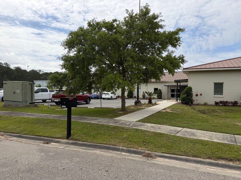 More Photos Of 12231 Bernard Pky, Gulfport Healthcare For Sale