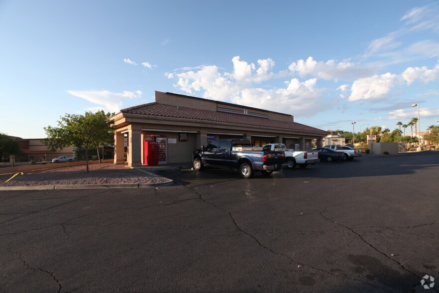 More Photos Of 425 E Windmill Ln, Las Vegas Service Station For Sale