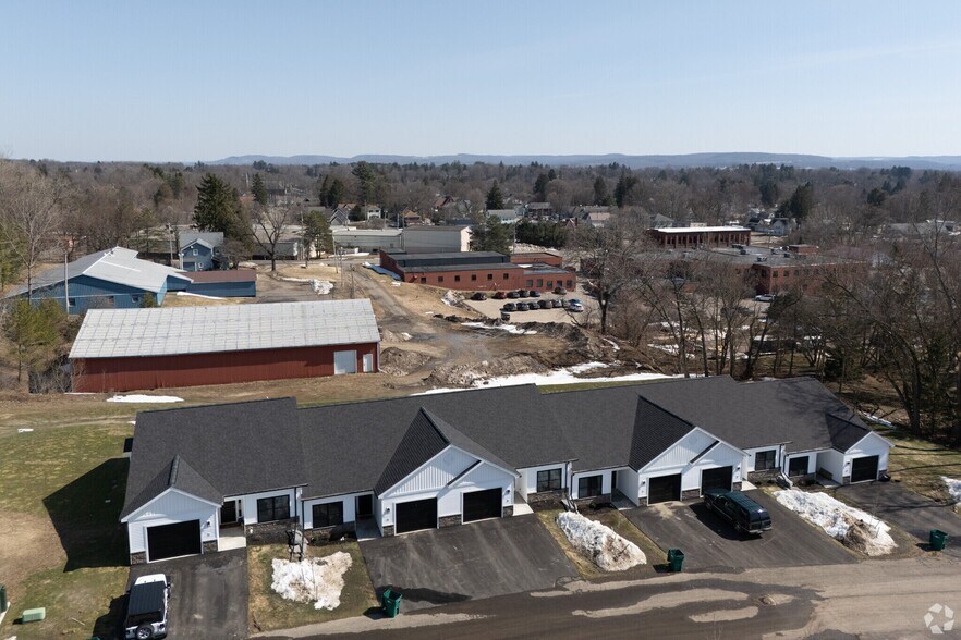 More Photos Of 297 W Main St, Springville Apartments For Sale