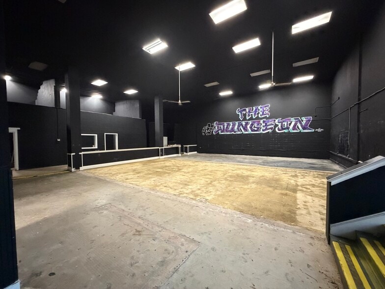 More Photos Of 1225 Cedar Shoals Dr, Athens Freestanding For Lease