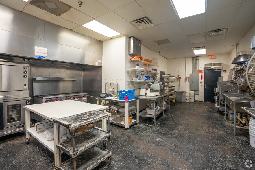 More Photos Of 4500 Splash Adventure Pky, Bessemer General Retail For Sale