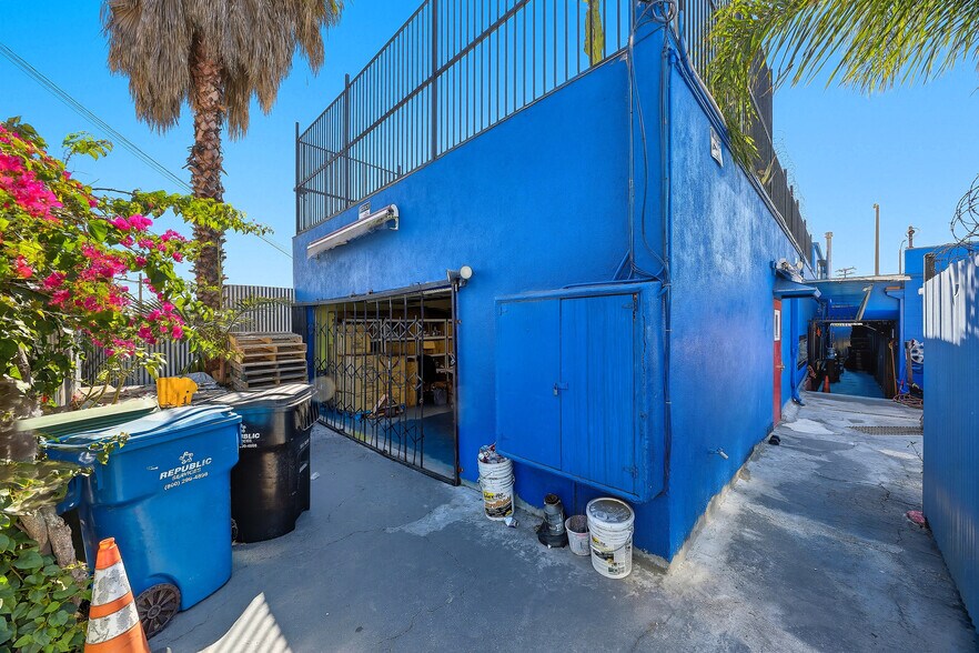 More Photos Of 1696 Centinela Ave, Inglewood Storefront Retail Residential For Sale
