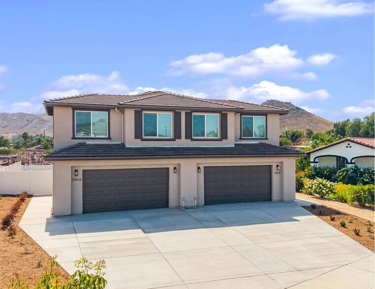 More Photos Of 5824 Persepolis Ct, Riverside Multifamily For Sale