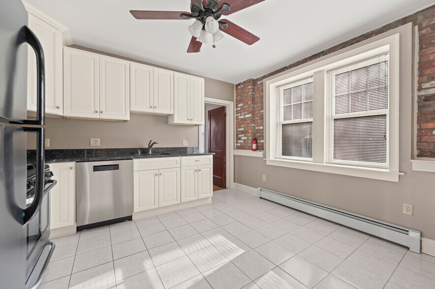 More Photos Of 171 Chestnut St, New Haven Multifamily For Sale