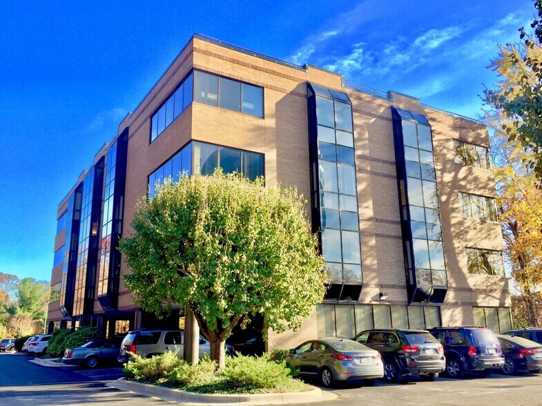 Primary Photo Of 479 Jumpers Hole Rd, Severna Park Medical For Lease