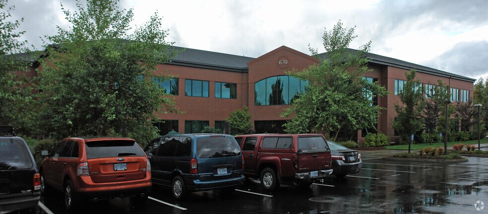 More Photos Of 650-680 Hawthorne Ave SE, Salem Unknown For Lease