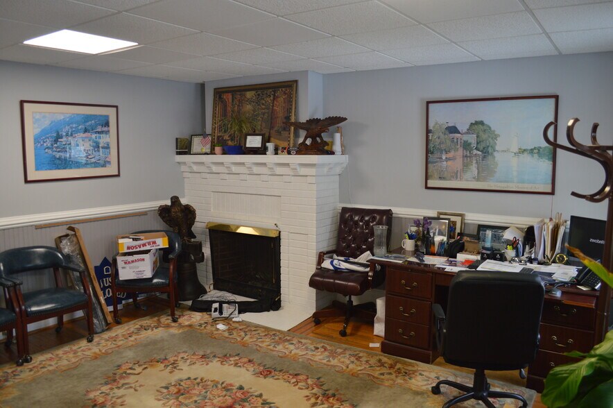 More Photos Of 2662 Nottingham Way, Trenton Office For Sale