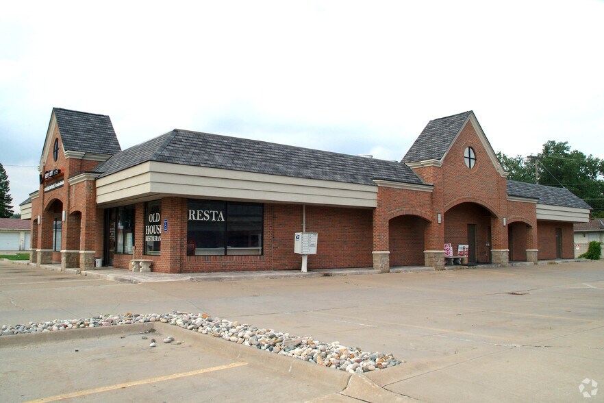 More Photos Of 44472-44484 Mound Rd, Sterling Heights Medical For Lease